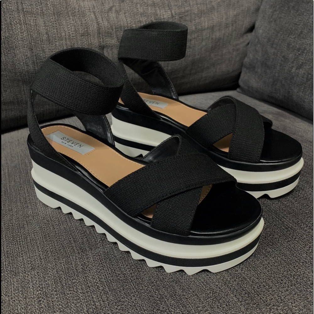 SOLD Steven by Steve Madden platform sandals sz7